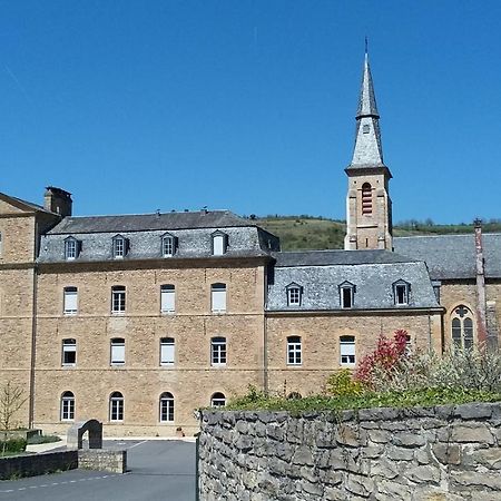 Accueil Du Couvent De Malet Hotel Saint-Come-d'Olt Luaran gambar