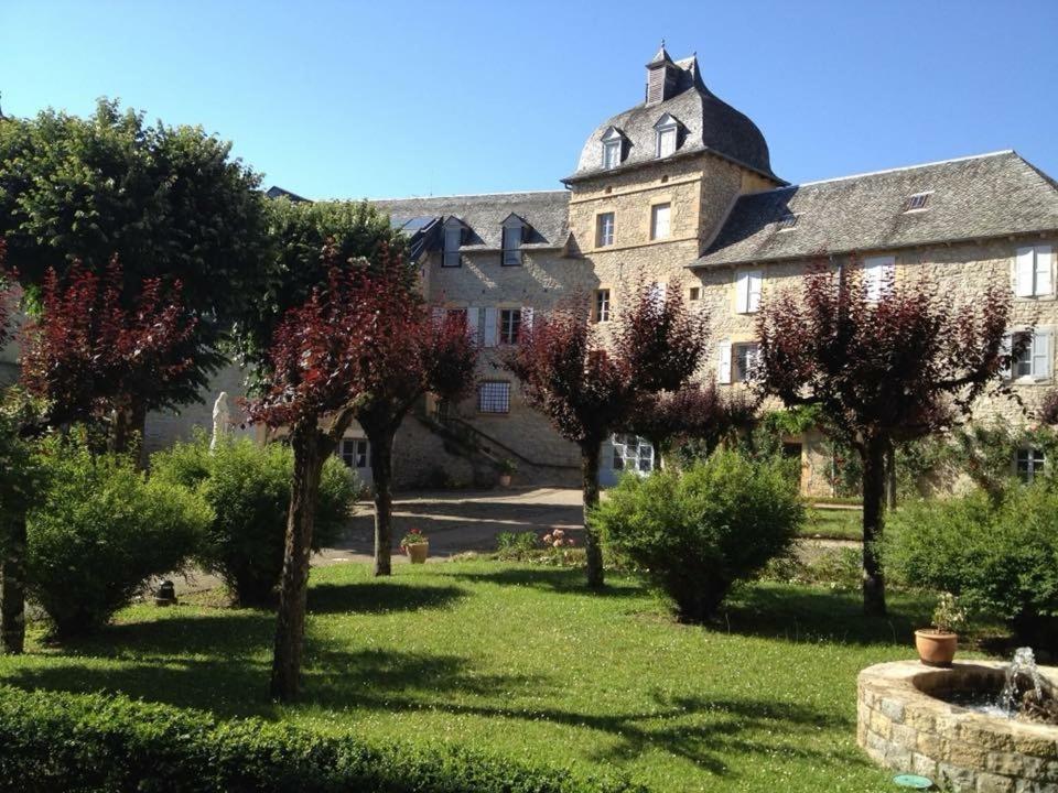 Accueil Du Couvent De Malet Hotel Saint-Come-d'Olt Luaran gambar